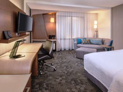 คอร์ตยาร์ด เวย์น แฟร์ฟิลด์ Hotel ภายนอก รูปภาพ